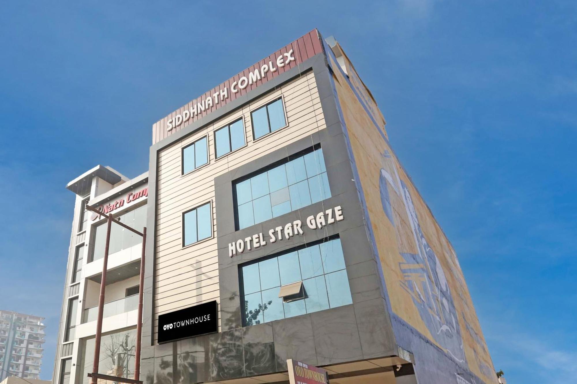 Collection O Stargaze Hotel Kanpur Exterior photo