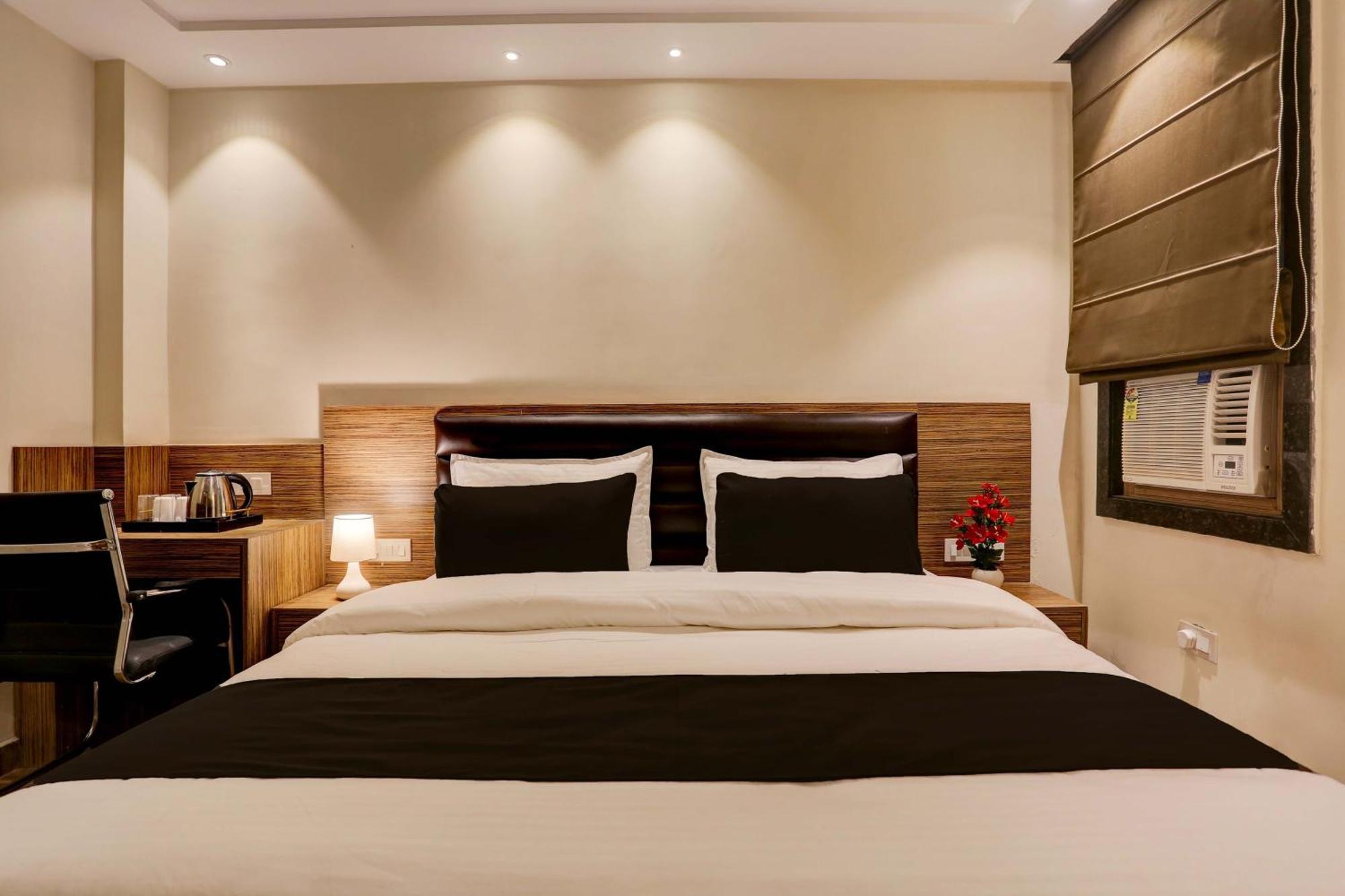 Collection O Stargaze Hotel Kanpur Exterior photo