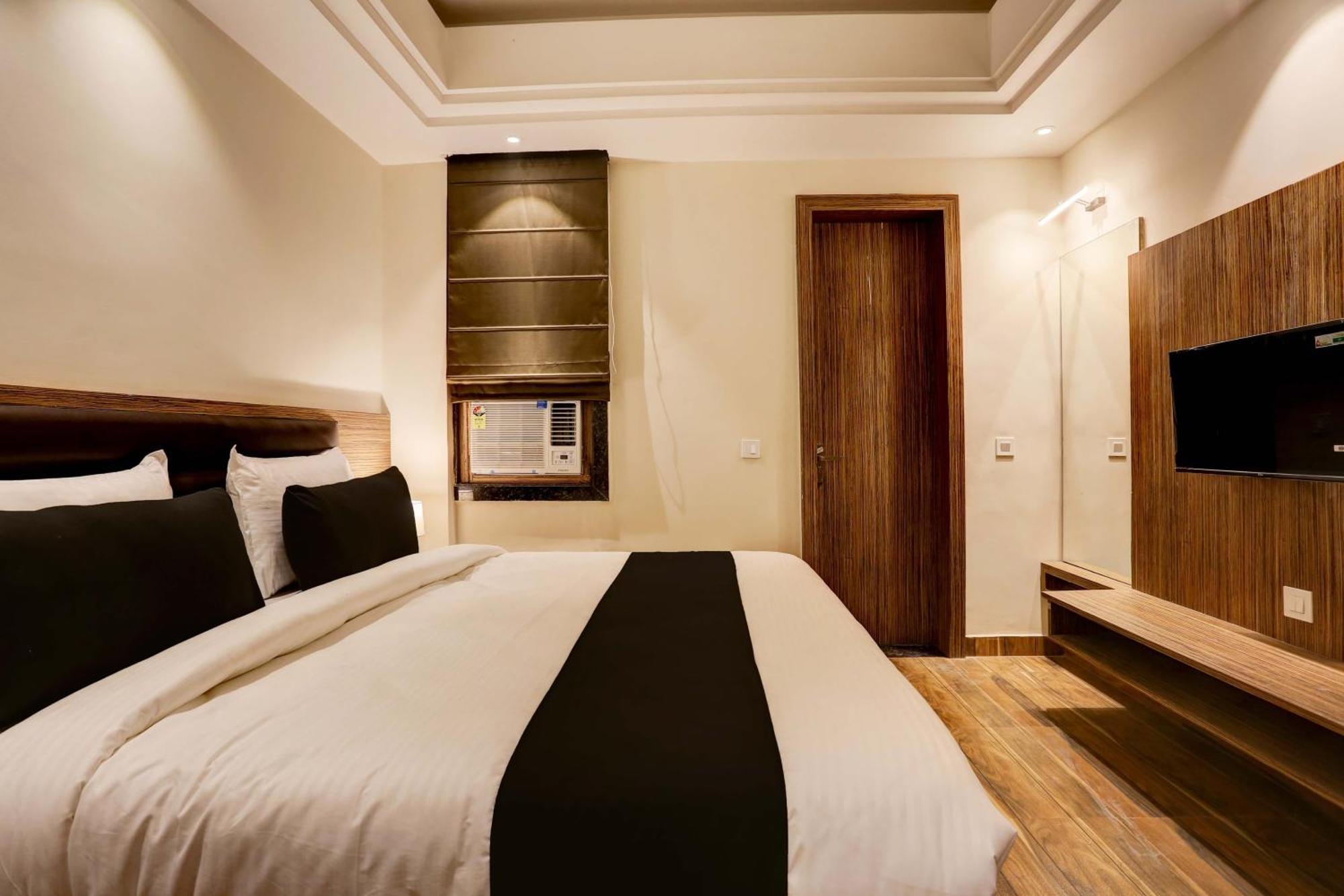 Collection O Stargaze Hotel Kanpur Exterior photo